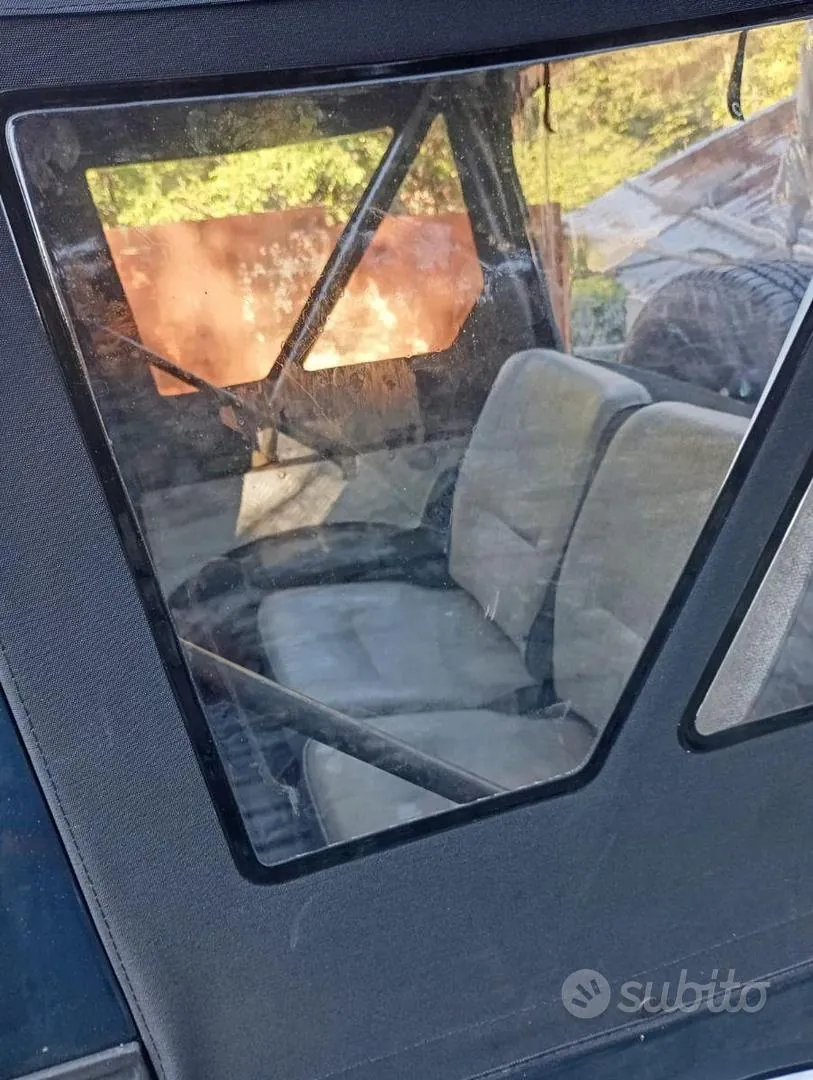 Suzuki Samurai 1989 photo 3