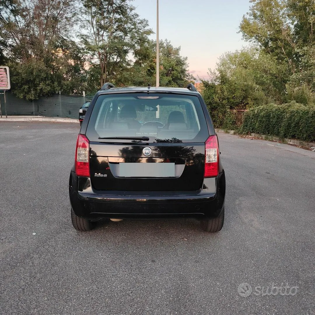 Fiat Idea 2006 photo 2