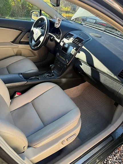 Toyota Avensis 2009 photo 5