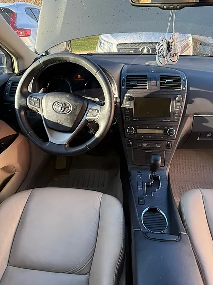 Toyota Avensis 2009 photo 3