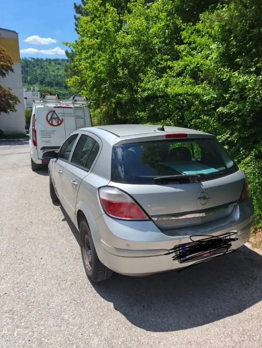 Opel Astra 2006 photo 2