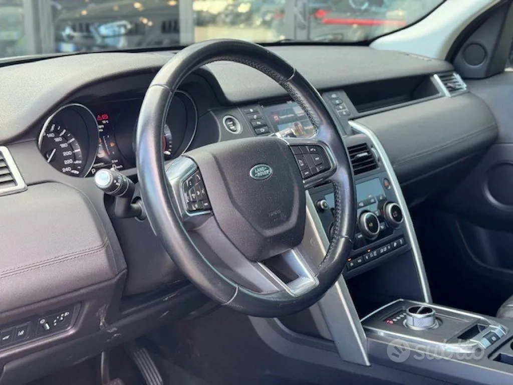 Land Rover Discovery Sport 2015 photo 5