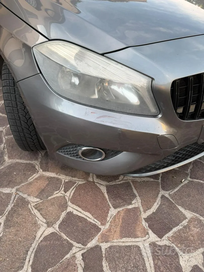 Mercedes-Benz A-Class 2013 photo 3