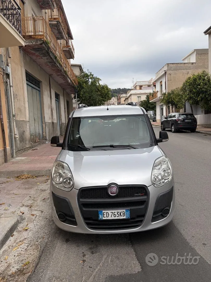 Fiat Doblò 2010 photo 2