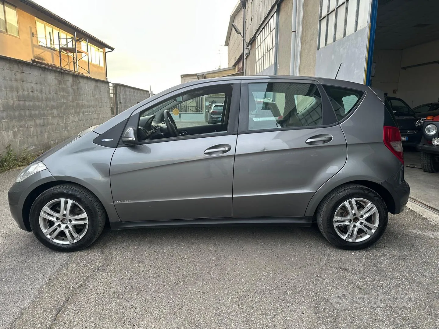 Mercedes-Benz A 2011 photo 5