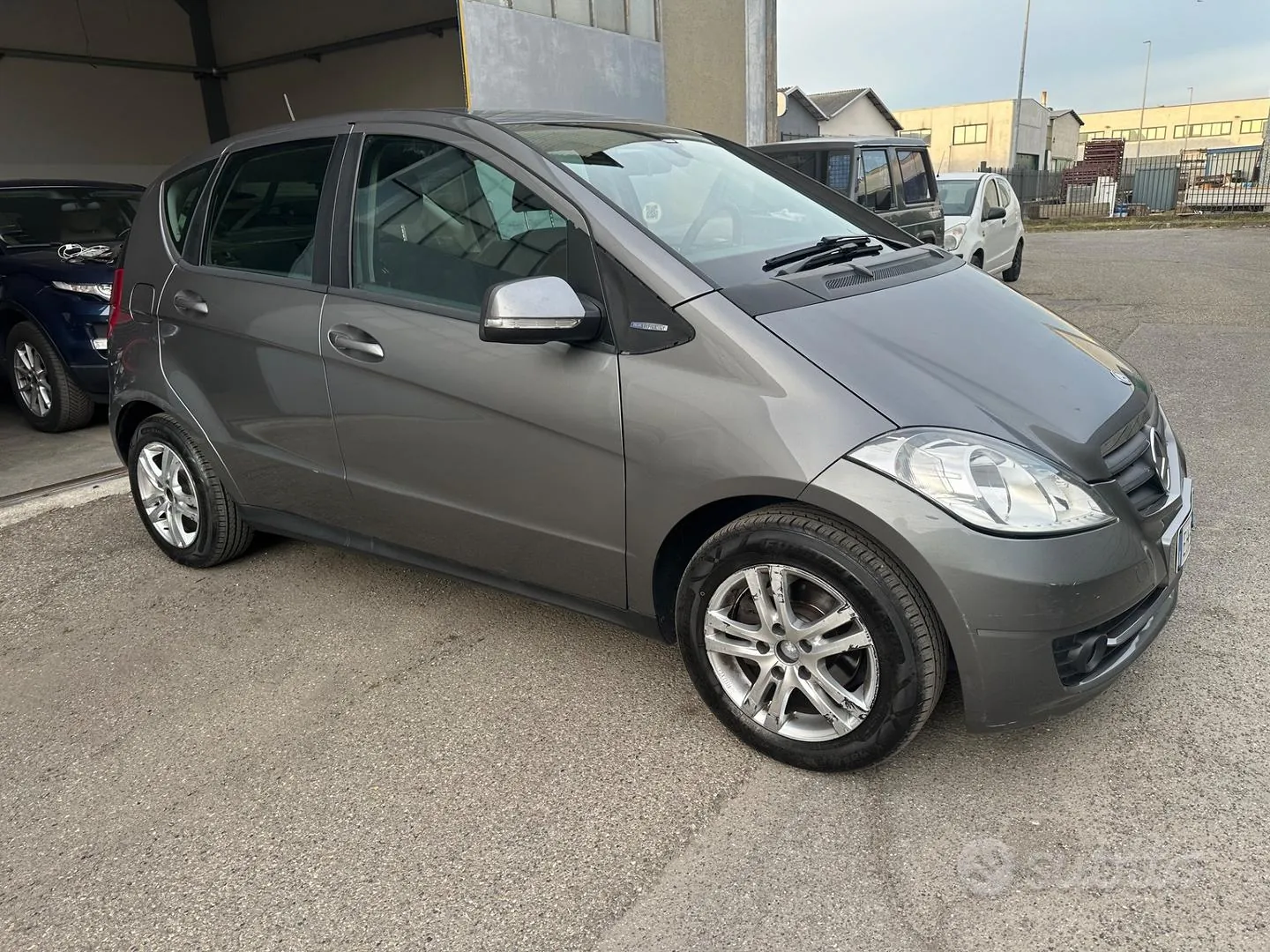 Mercedes-Benz A 2011 photo 2