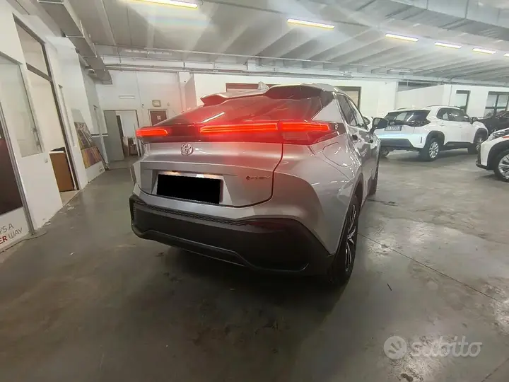 Toyota C-Hr 2025 photo 4