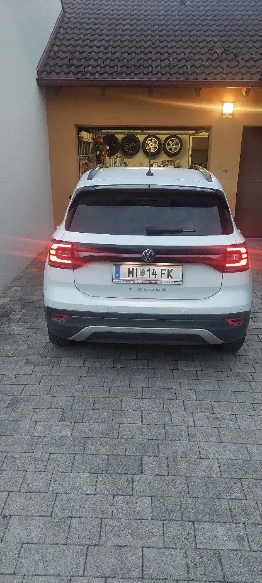 Volkswagen T-Cross 2021 photo 2