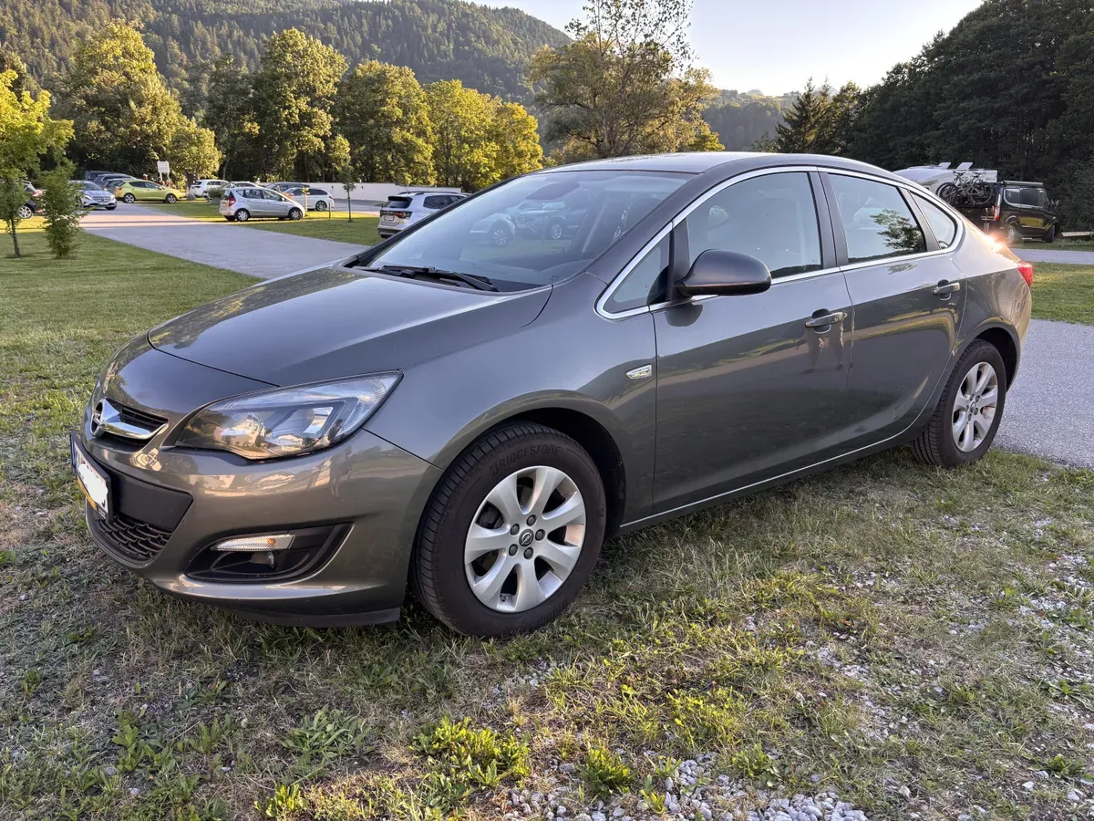 Opel Astra 2019 photo 3