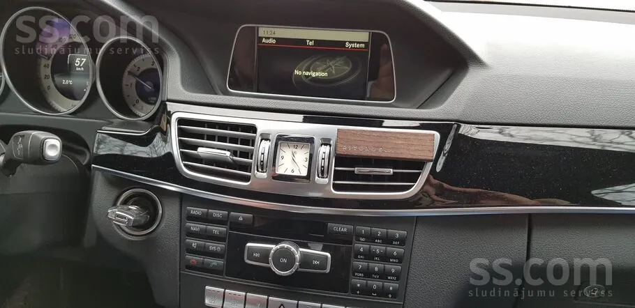 Mercedes-Benz E200 2014 photo 4