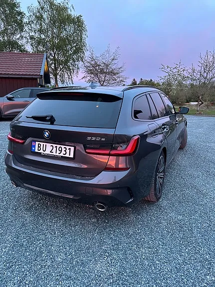 BMW 330E 2021 photo 4