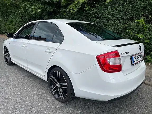 Skoda Rapid 2014 photo 3