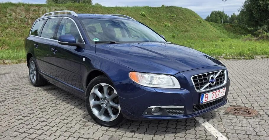 Volvo V70 2012 photo 5