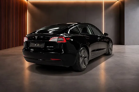 Tesla Model 3 2022 photo 4