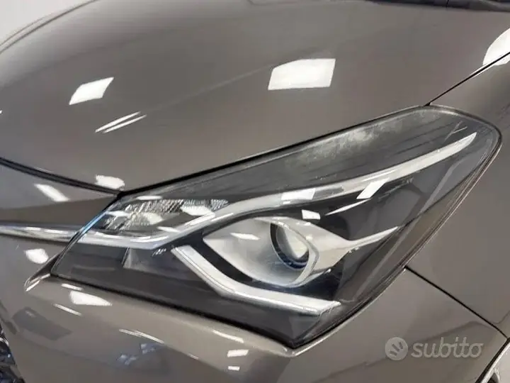 Toyota Yaris 2018 photo 4