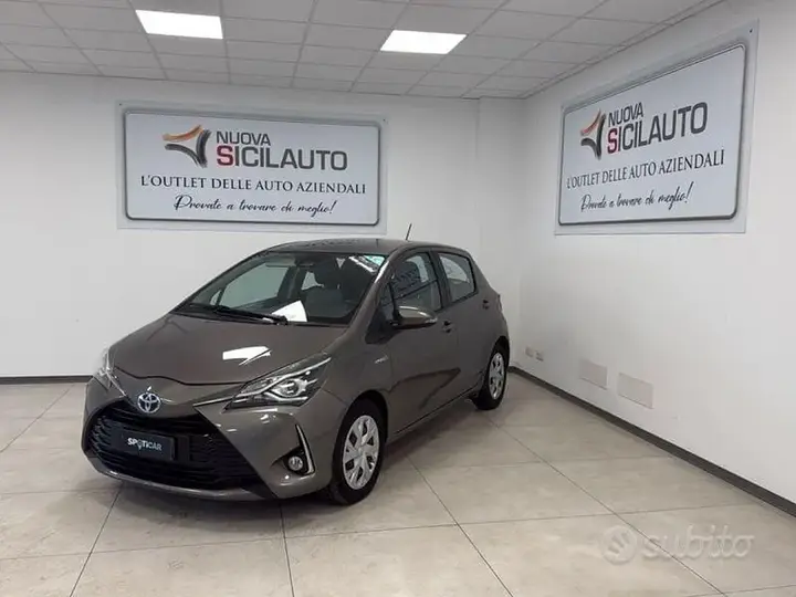 Toyota Yaris 2018 photo 2