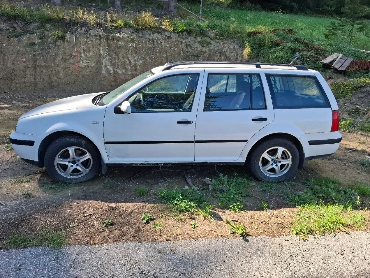Volkswagen Golf 2000 photo 2