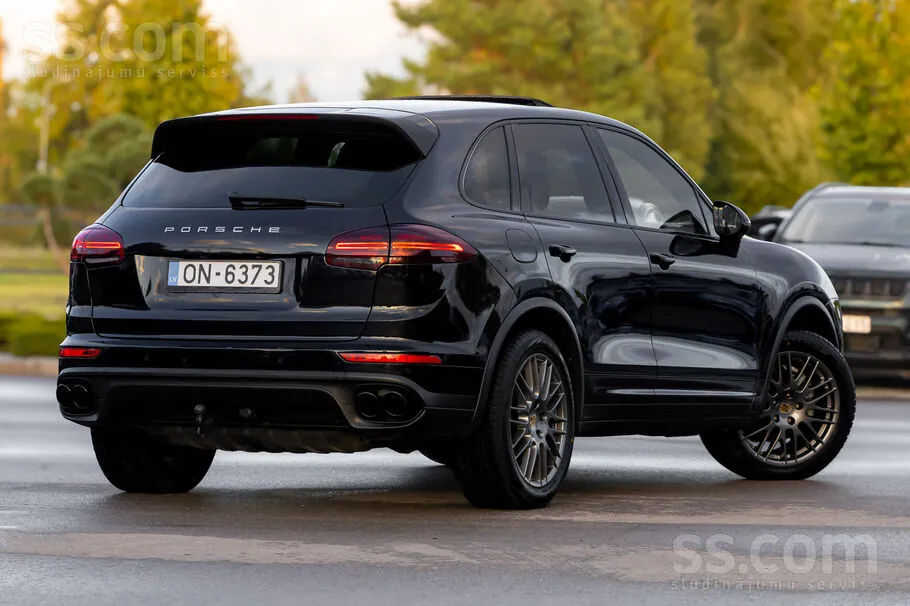 Porsche Cayenne 2015 photo 3
