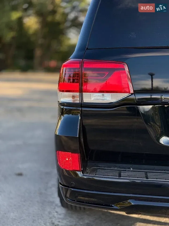 Toyota Land Cruiser 2019 photo 5