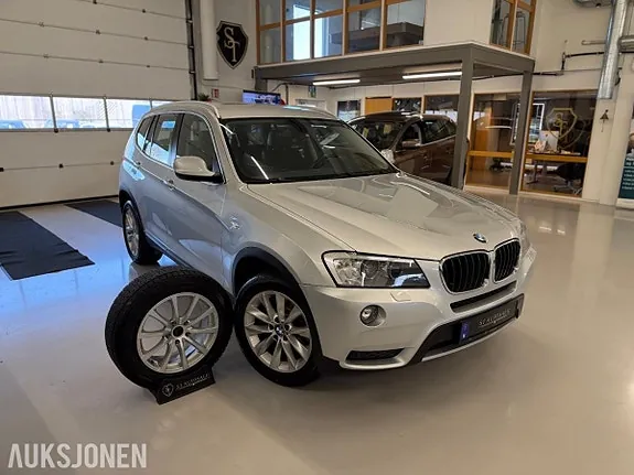 BMW X3 2012 photo 2