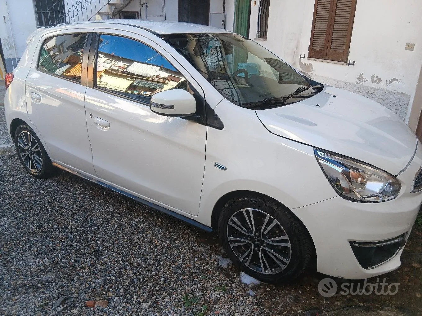 Mitsubishi Space Star 2021 photo 4
