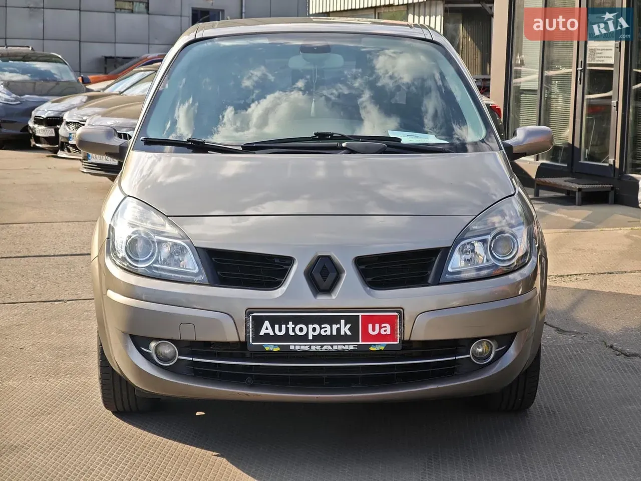 Renault Scenic 2009 photo 2