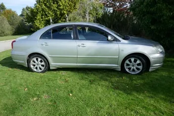 Toyota Avensis 2006 photo 2