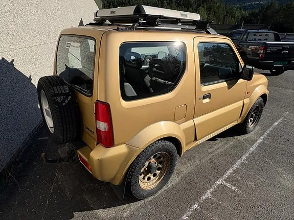 Suzuki Jimny 2000 photo 3