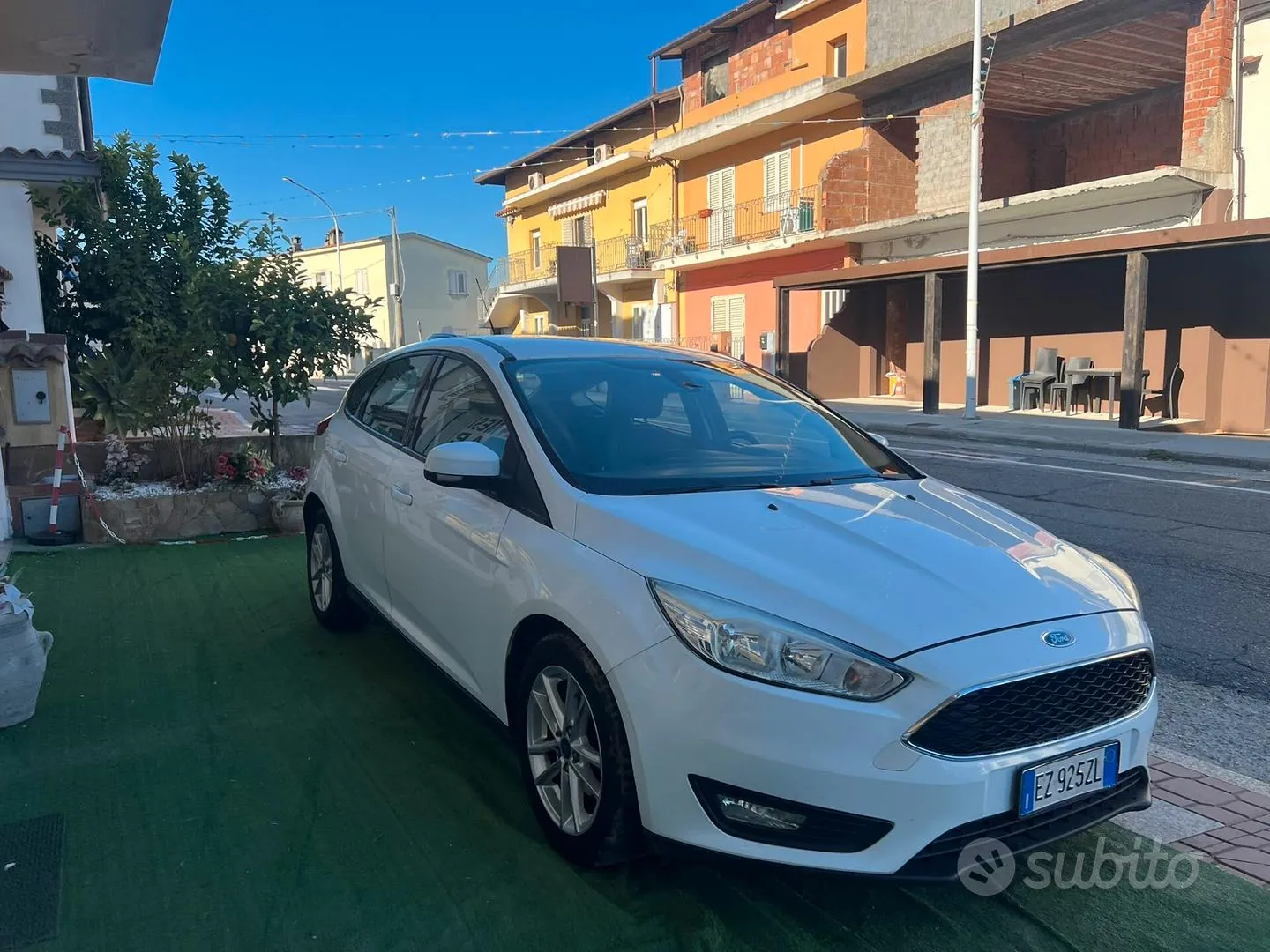 Ford Focus 2015 photo 2