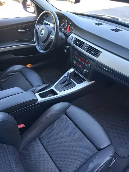 BMW 330D 2011 photo 4