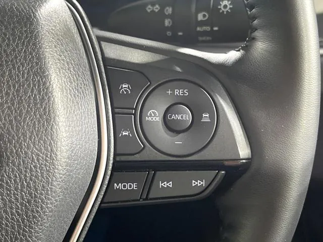 Toyota Hilux 2025 photo 4
