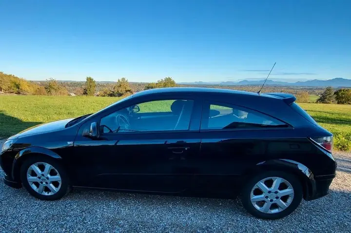 Opel Astra Gtc