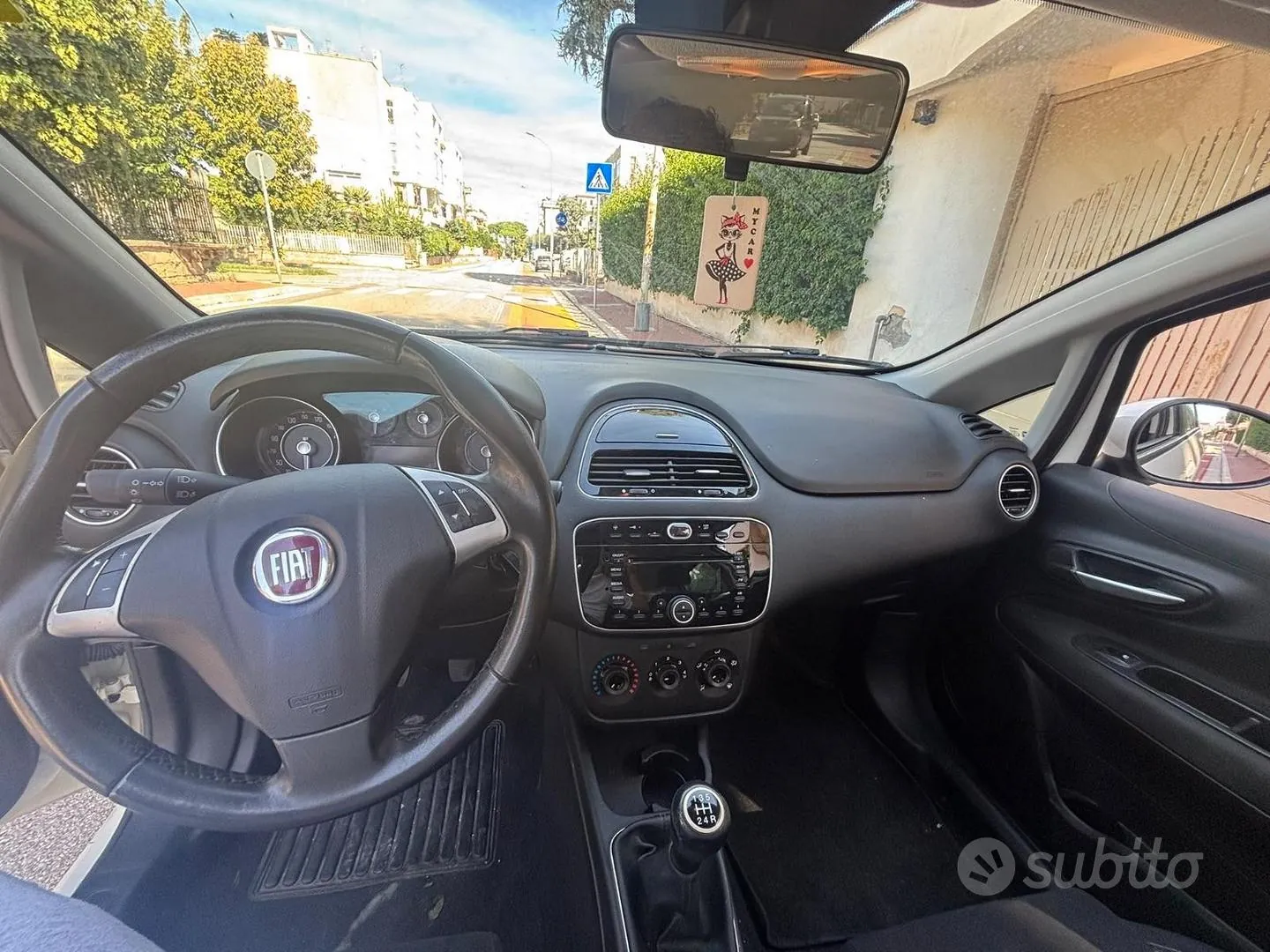 Fiat Grande Punto 2014 photo 4