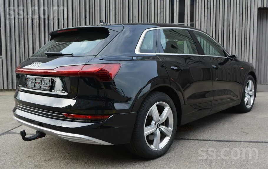 Audi E-Tron 2021 photo 5