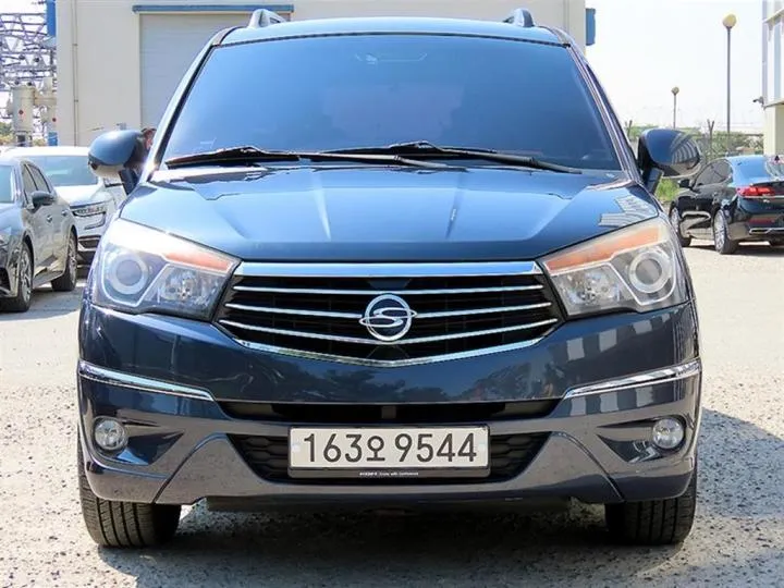 KG Mobility Korando Turismo