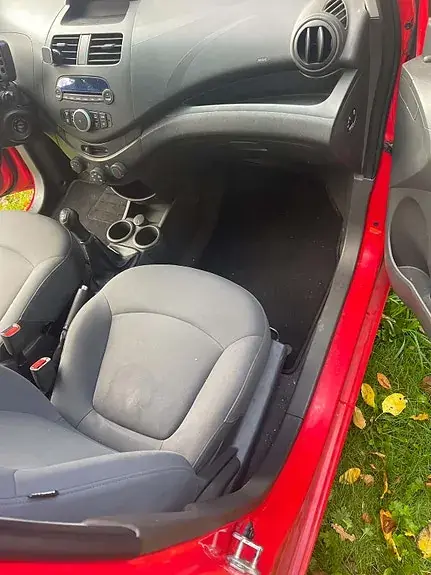 Chevrolet Spark 2011 photo 4