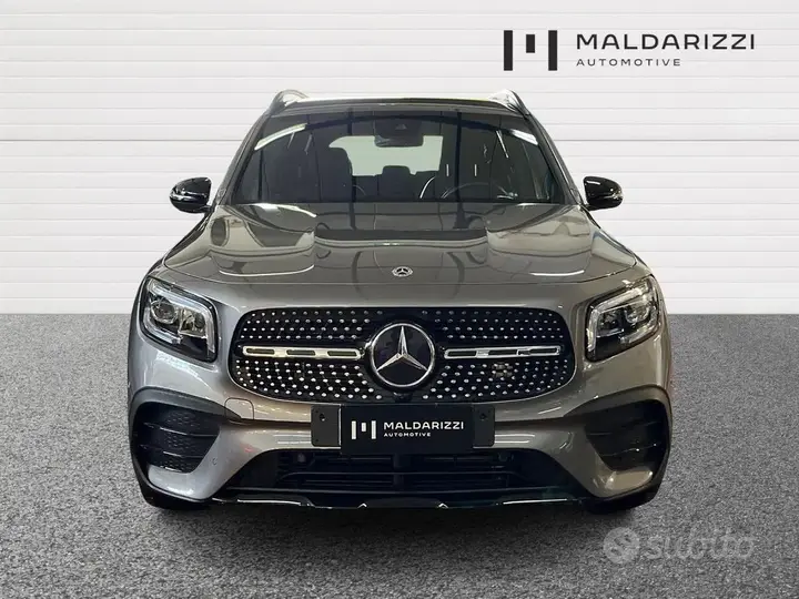 Mercedes-Benz Glb 2023 photo 2