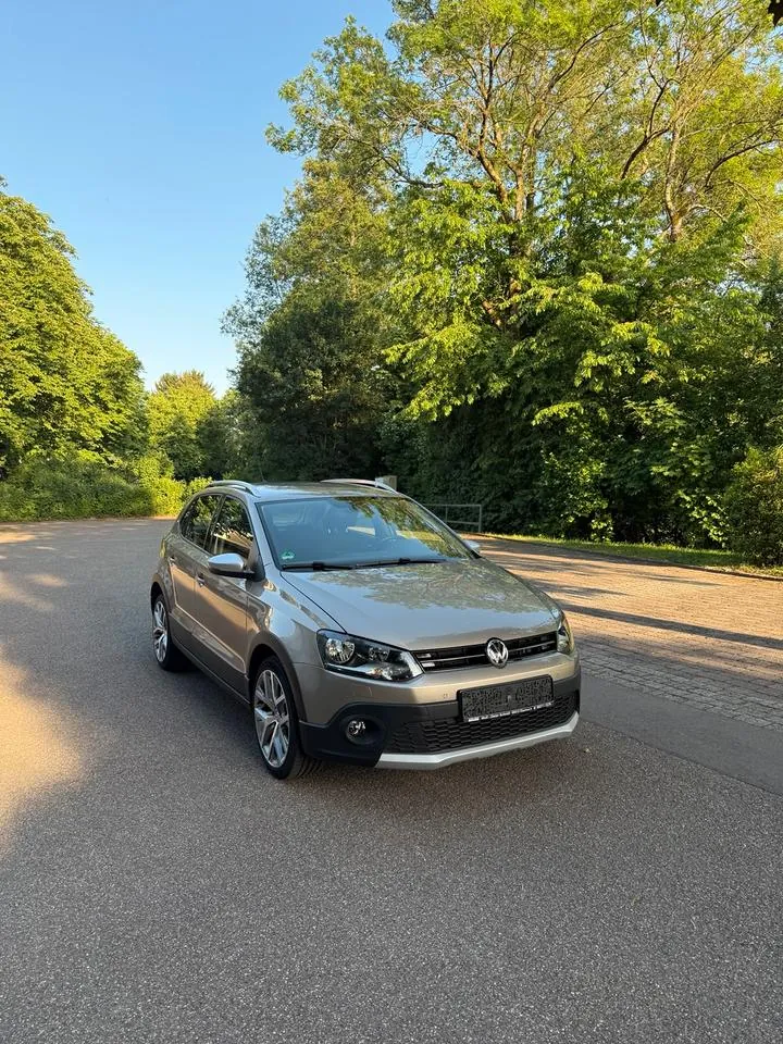 Volkswagen Cross Polo