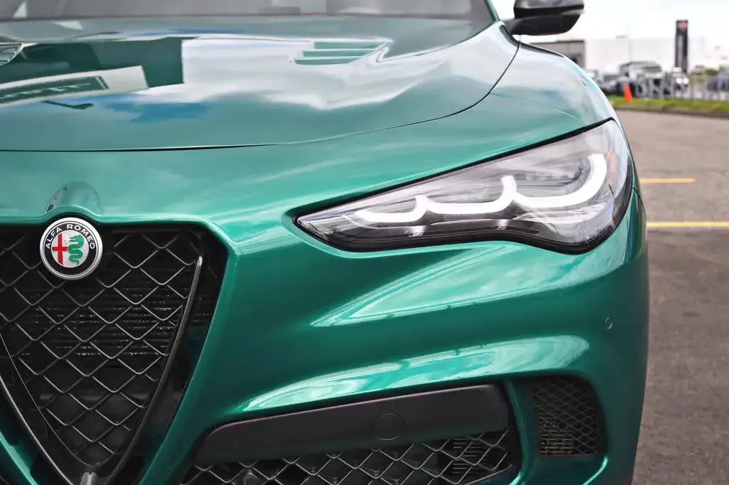 Alfa Romeo Stelvio Quadrifoglio 2024 photo 4