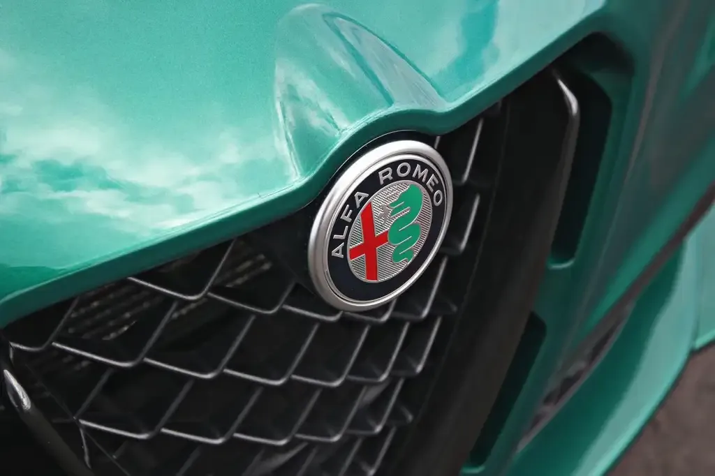 Alfa Romeo Stelvio Quadrifoglio 2024 photo 5