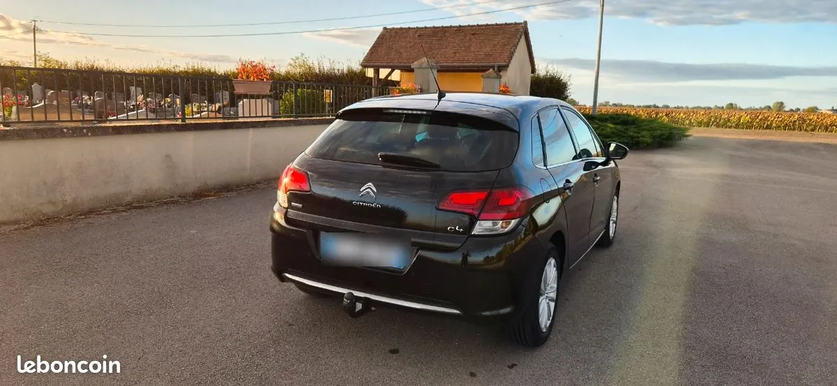 Citroen C4 2015 photo 3