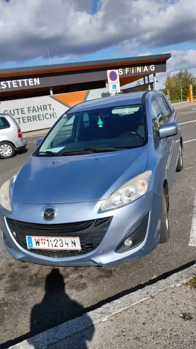 Mazda Mazda5 2012 photo 2