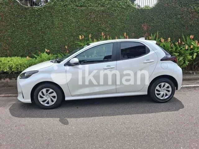 Toyota Yaris 2024 photo 2