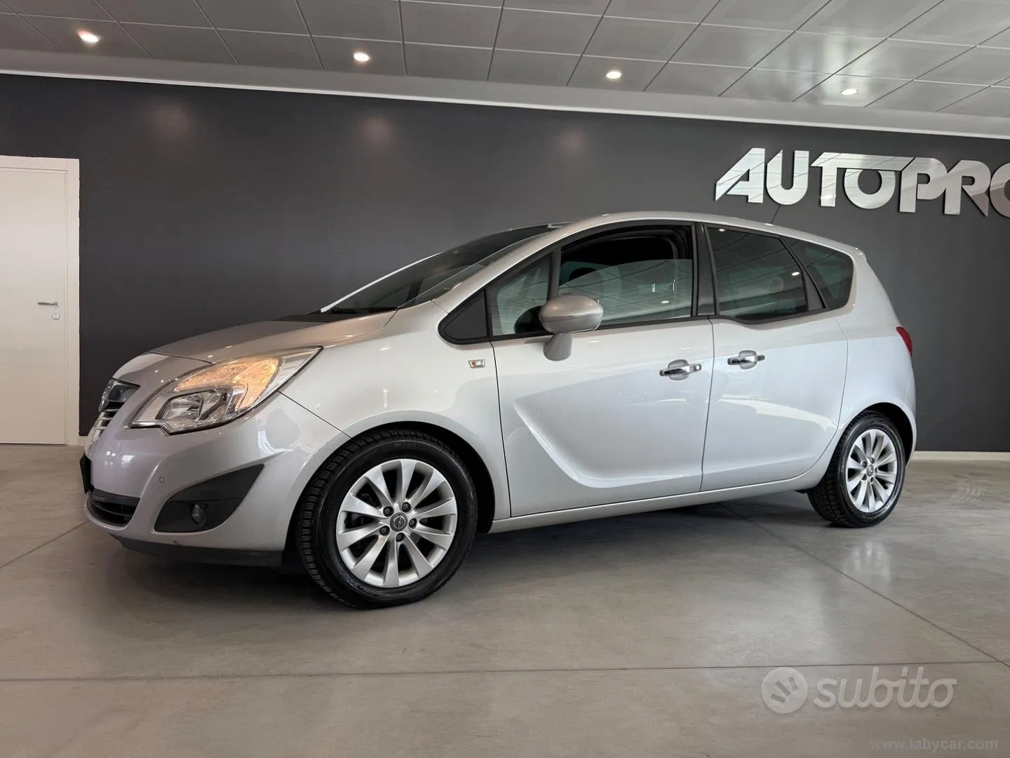 Opel Meriva 2013 photo 2