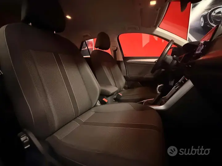 Volkswagen T-Roc 2023 photo 4