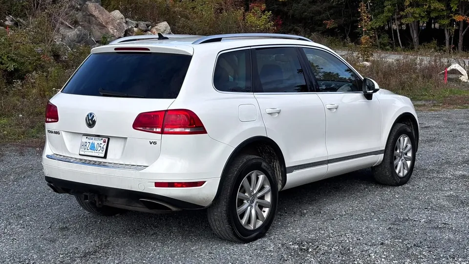 Volkswagen Touareg 2013 photo 3