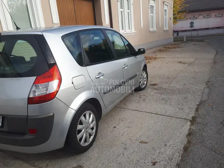 Renault Scenic 2006 photo 2