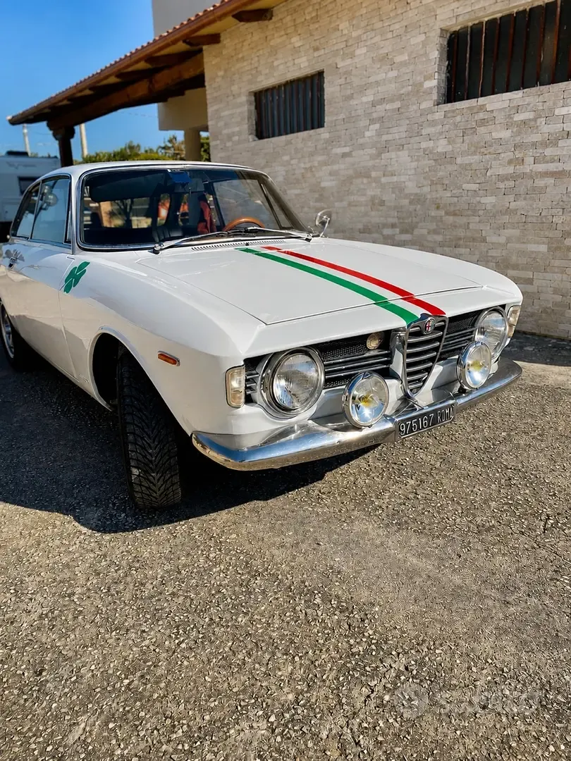 Alfa Romeo Giulia Sprint Gt Veloce