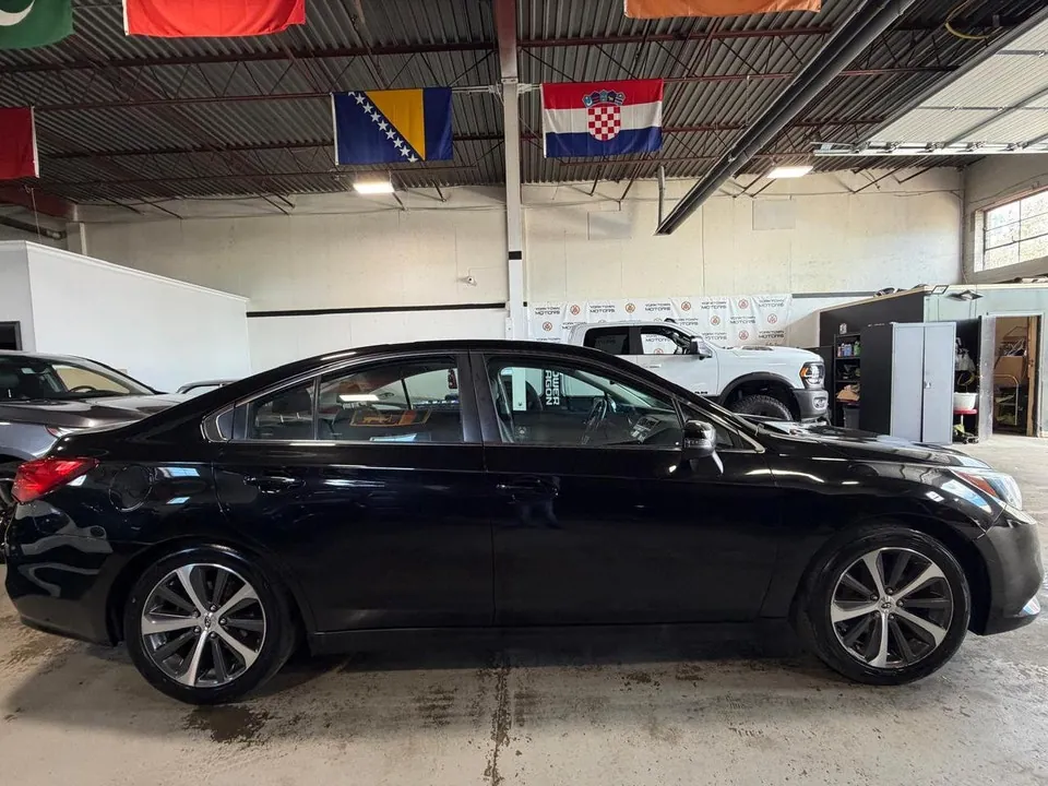 Subaru Legacy 2017 photo 4