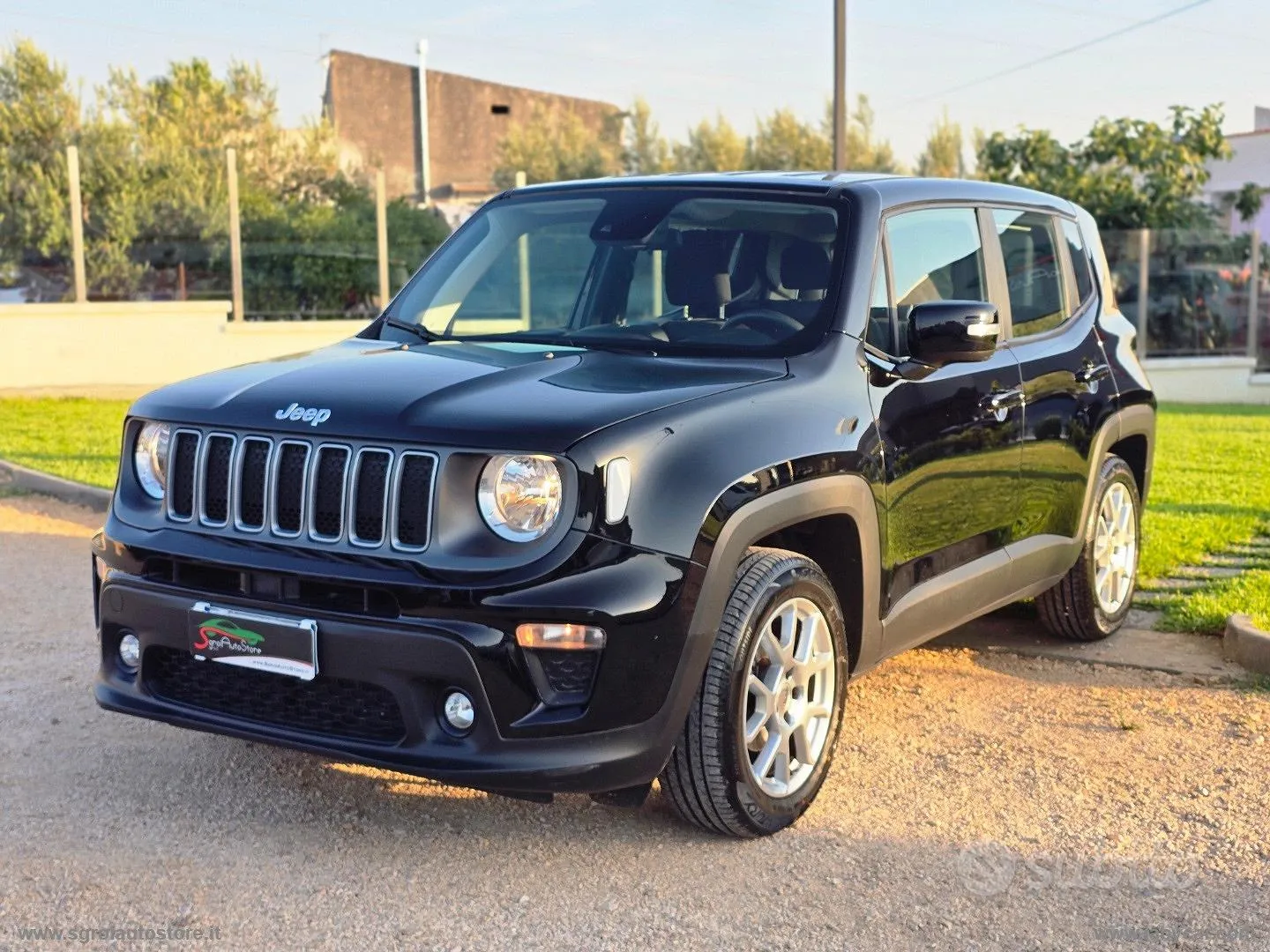 Jeep Renegade 2023 photo 3